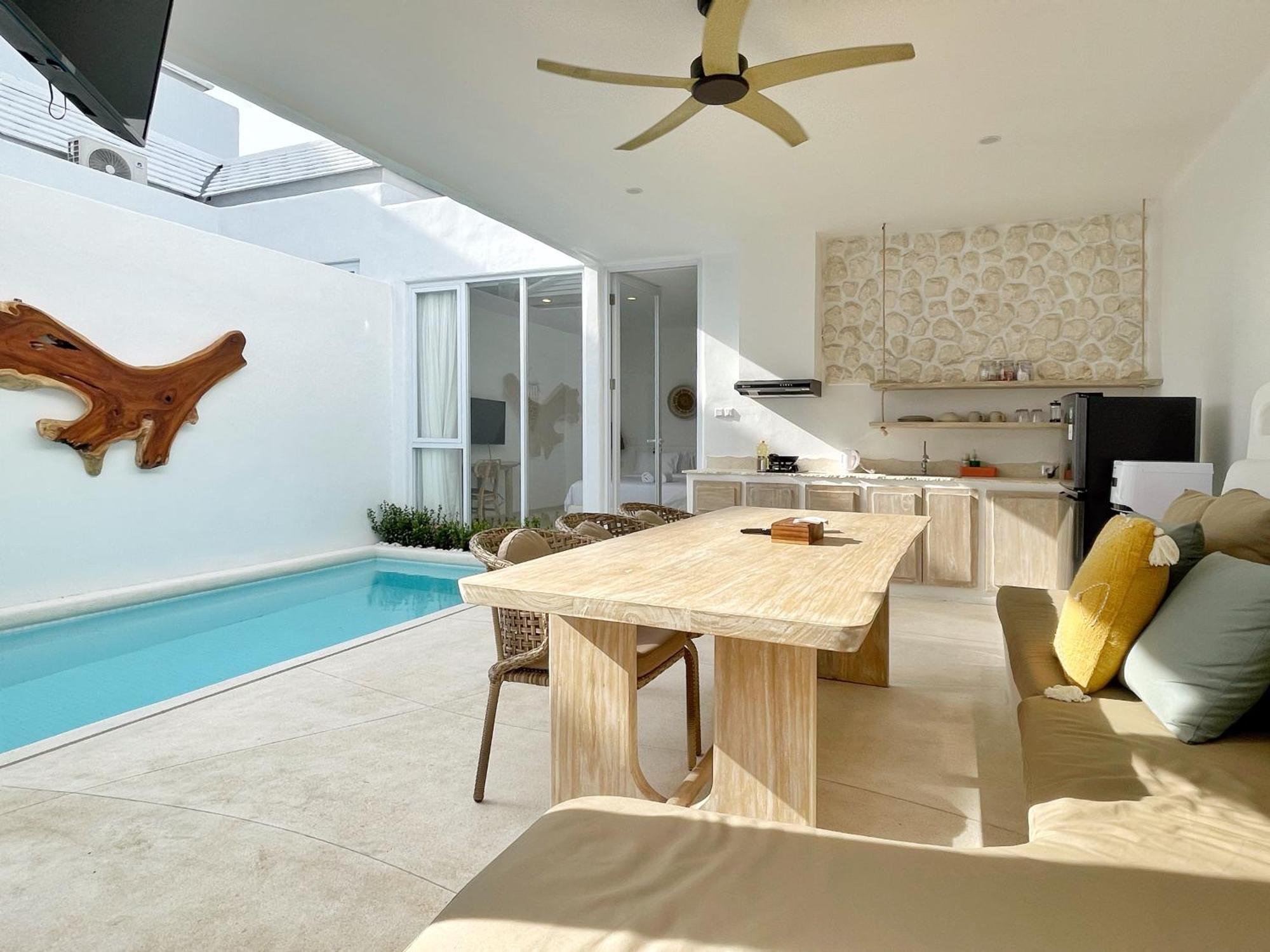 Von Hideaway